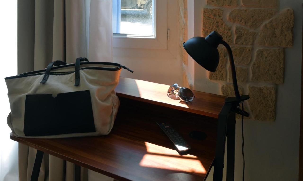 Aux 4 Logis Appart-Hotel - Studio Le City - Petit Dejeuner Inclus 1Ere Nuit Foix Ngoại thất bức ảnh